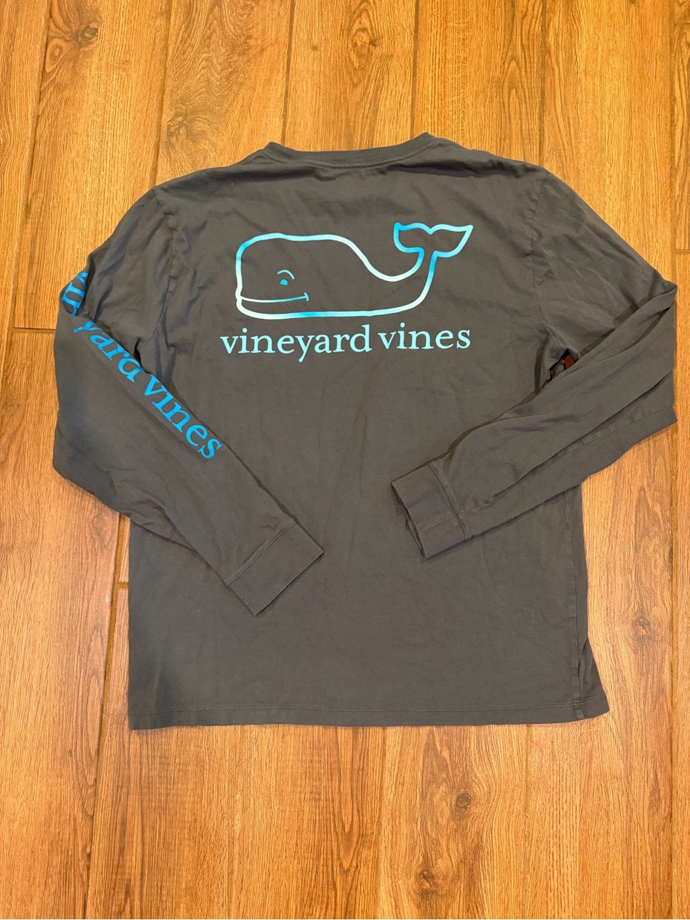 Vineyard Vines Men's Long-Sleeve Whale Logo Shirt Charcoal / medium